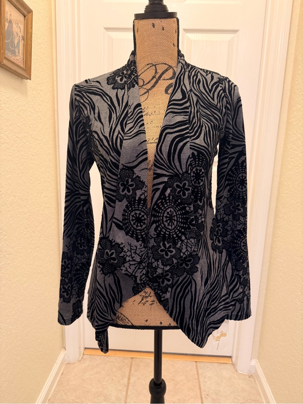 NWT Alberto Makali XS Flocked Velvet Zebra Floral Jacket Art to Wear USA